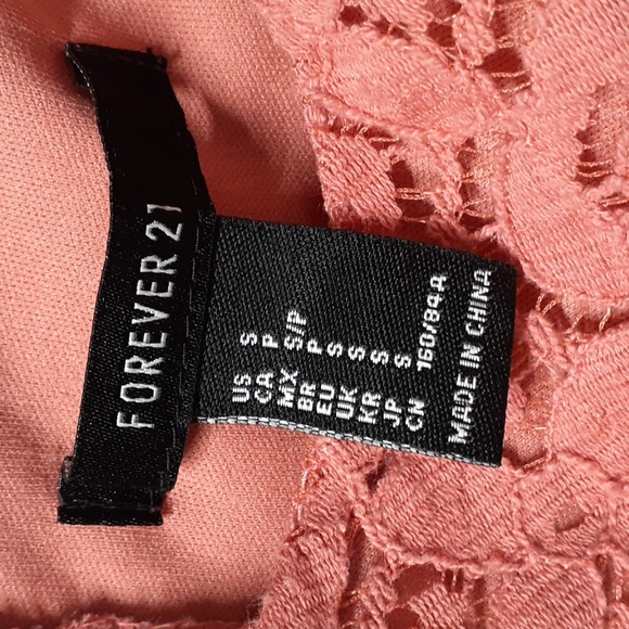 Forever 21 Coral Pink Sleeveless Blouse, Size S - Picture 7 of 10